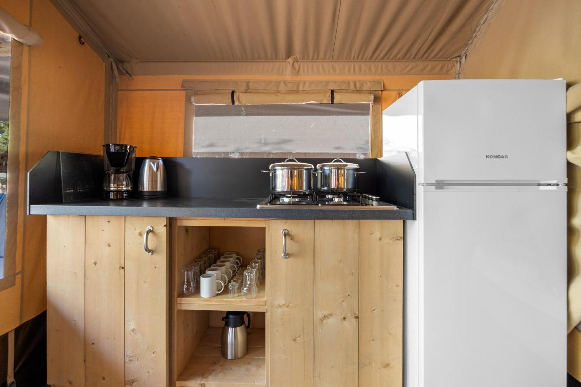 Ferienpark Easyatent Safari Tent Lanterna Červar-Porat